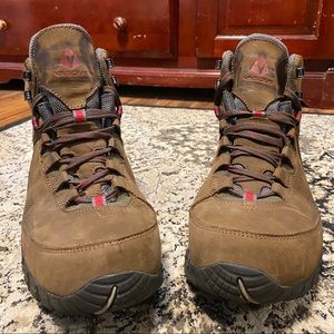 Vasque Men’s Leather Hiking Boots